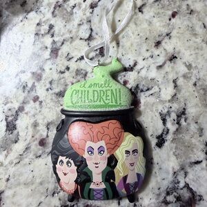 Disney Hocus Pocus Cauldron Ornament - Black, Green, Red